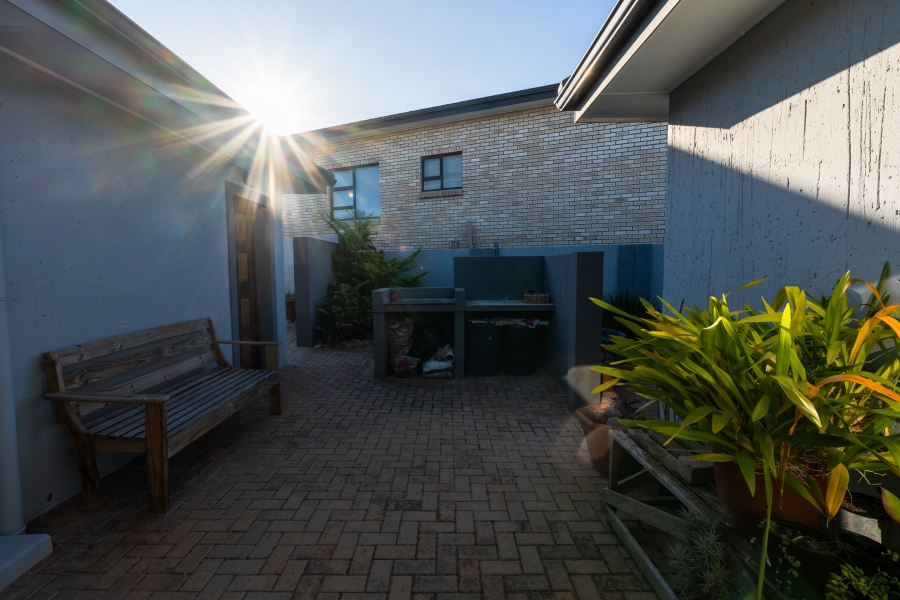 3 Bedroom Property for Sale in Monte Christo Western Cape